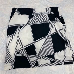 EP Pro Black and White Geometric Mini Skirt
